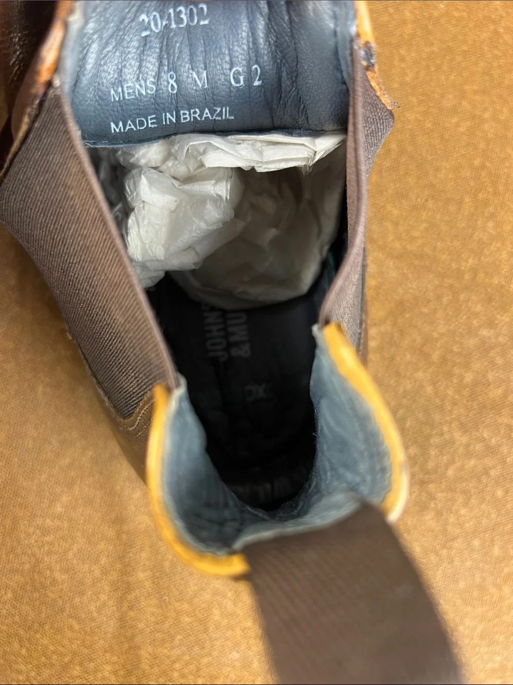 Johnston & Murphy Brown Leather Chukka Boots